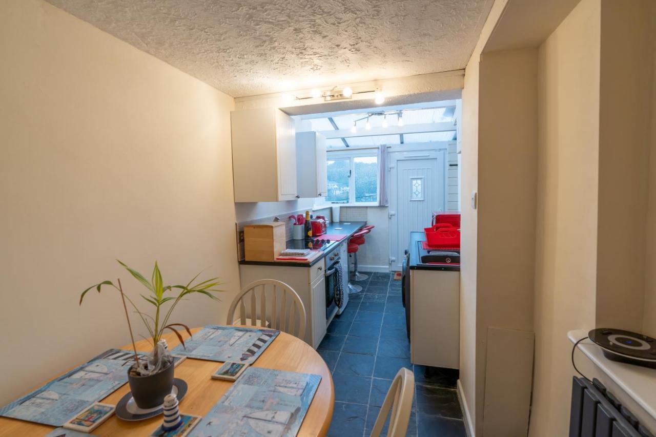 Looe Self Catering Apartment ภายนอก รูปภาพ